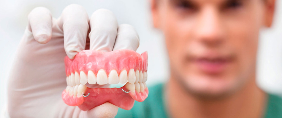 Пародонтоз — не приговор: эффективное восстановление разрушенной костной ткани